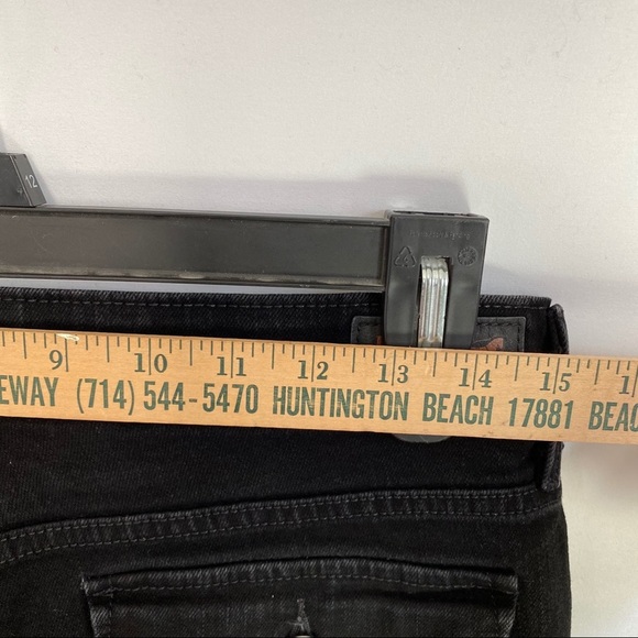 Levi’s women’s black washed jeans Sz 10M waist 30” inseam 30” - Picture 5 of 8